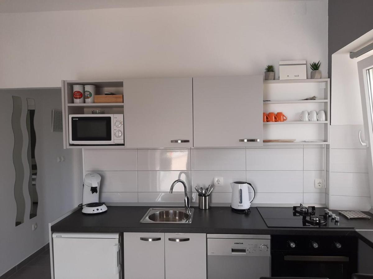 Apartment "Manna Zrnovo Bagian luar foto