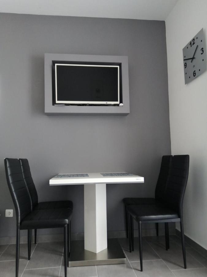 Apartment "Manna Zrnovo Bagian luar foto