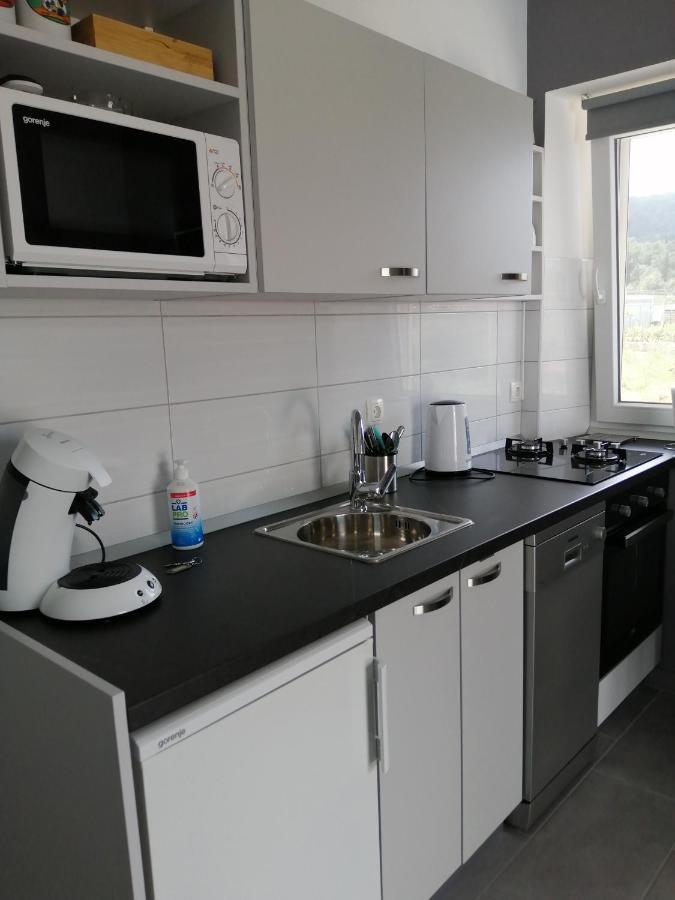 Apartment "Manna Zrnovo Bagian luar foto