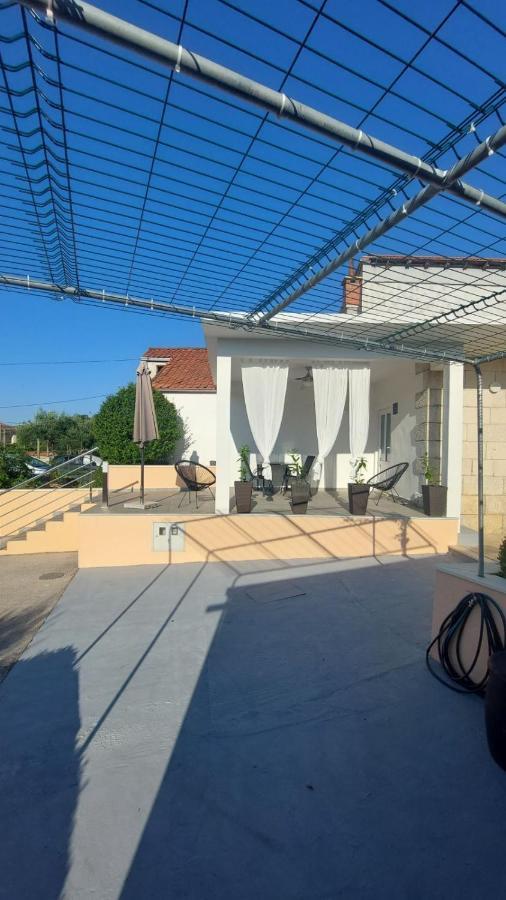 Apartment "Manna Zrnovo Bagian luar foto